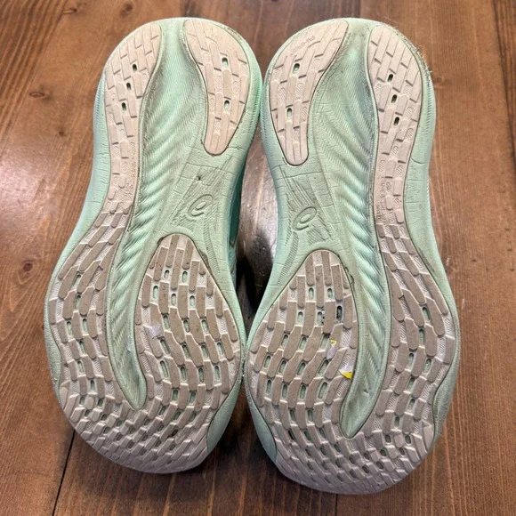 Asics Gel Nimbus 26 Womens Size 8D Wide Green Athletic Running Shoes Sneakers - Picture 7 of 8